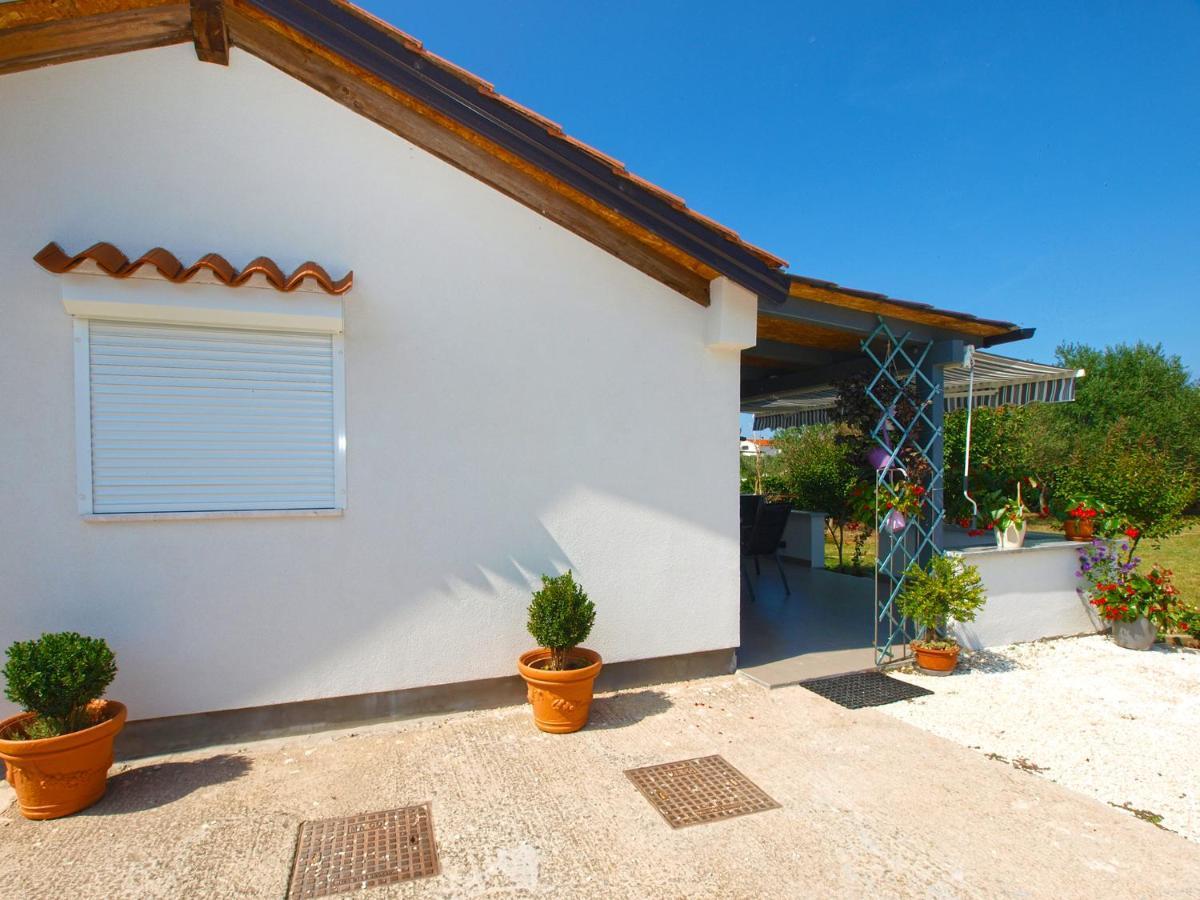 House Ankica 1818 Holiday home